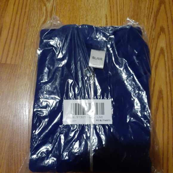 NWT! NAVY NAVY BLUE VEST - Picture 3 of 8